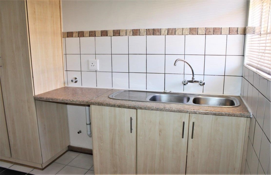 2 Bedroom Property for Sale in Minerva Gardens Northern Cape